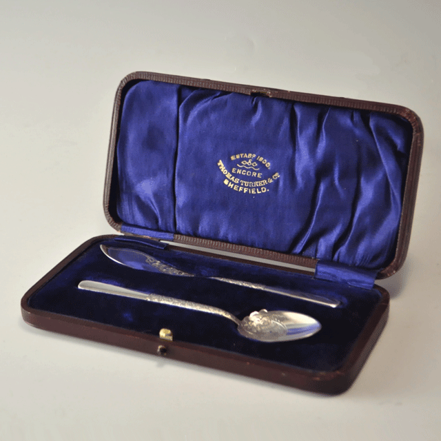 オリジナルボックス付きジャムスプーン＆バターナイフのアンティークカトラリーセット
